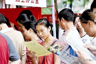 铁林：斯科蒂-巴恩斯会当控球前锋 没西卡他手里有球时间将增加